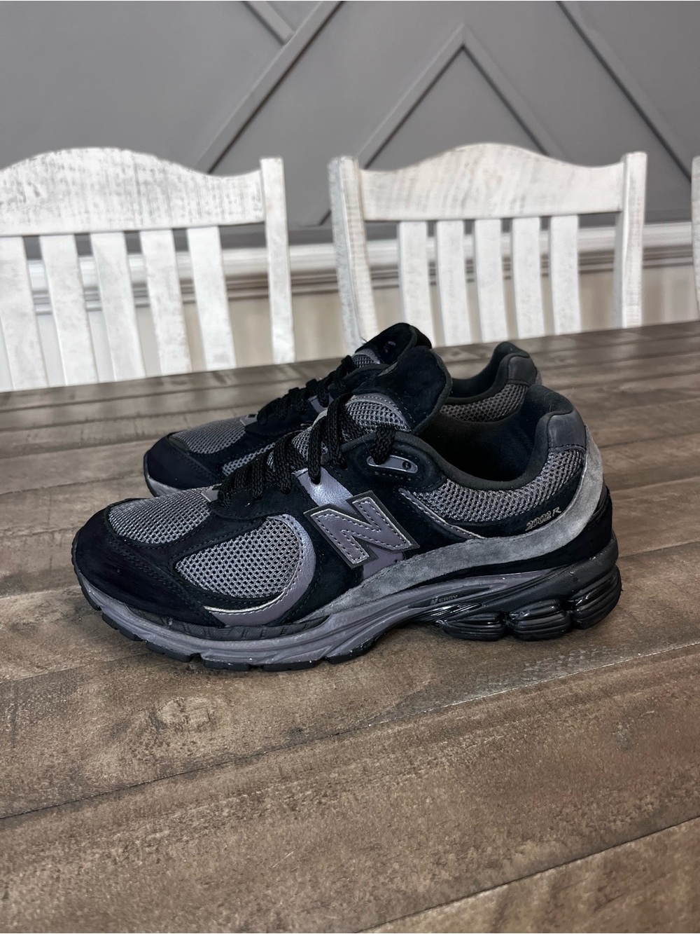 New Balance 2002R 'Black Magnet' sneakers Mens Sz 8